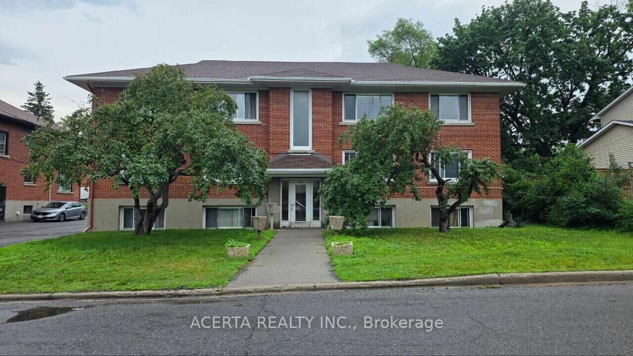 Property Photo:  649 Cole Avenue S 3  ON K2A 2B6 