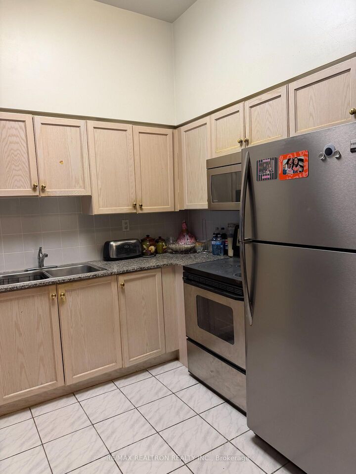 Property Photo:  1720 Eglinton Avenue E 120  ON M4A 2X8 