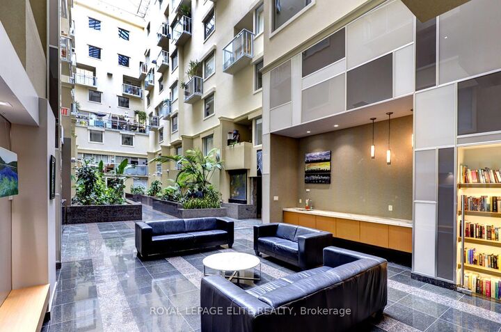 Property Photo:  437 Roncesvalles Avenue 405  ON M6R 3B9 