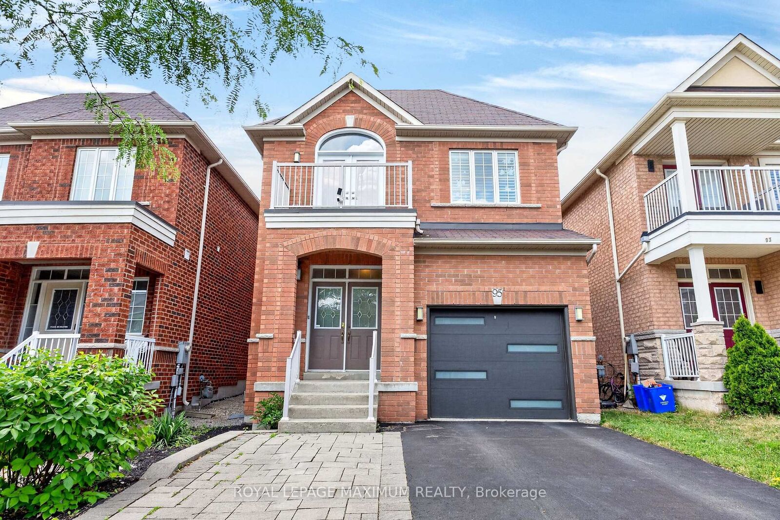 Property Photo:  95 White Beach Crescent  ON L6A 0R2 