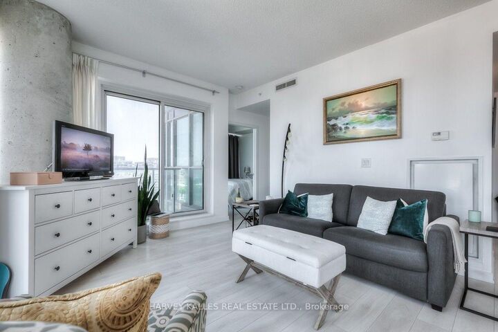 Property Photo:  150 East Liberty Street 1312  ON M6K 3R5 
