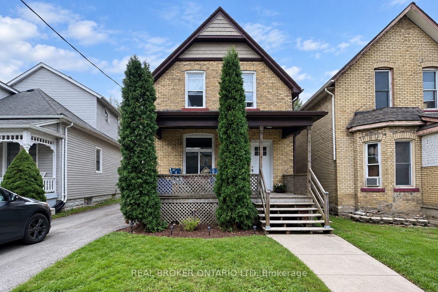 Property Photo:  31 Myrtle Street  ON N5R 2E6 