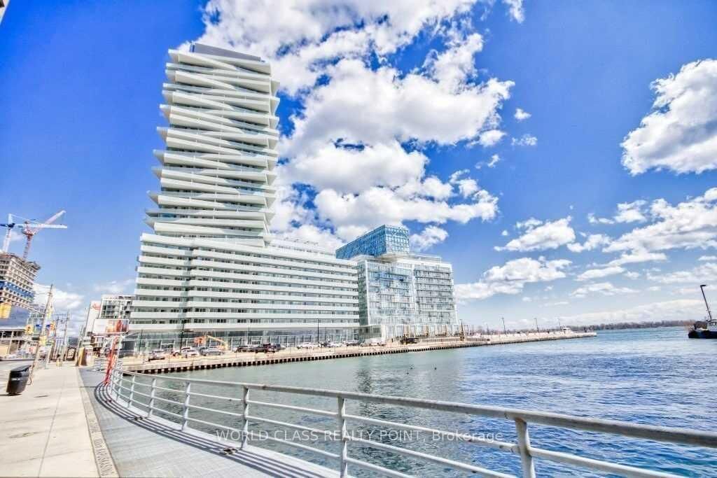 Property Photo:  15 Queens Quay E 1701  ON M5E 0C5 