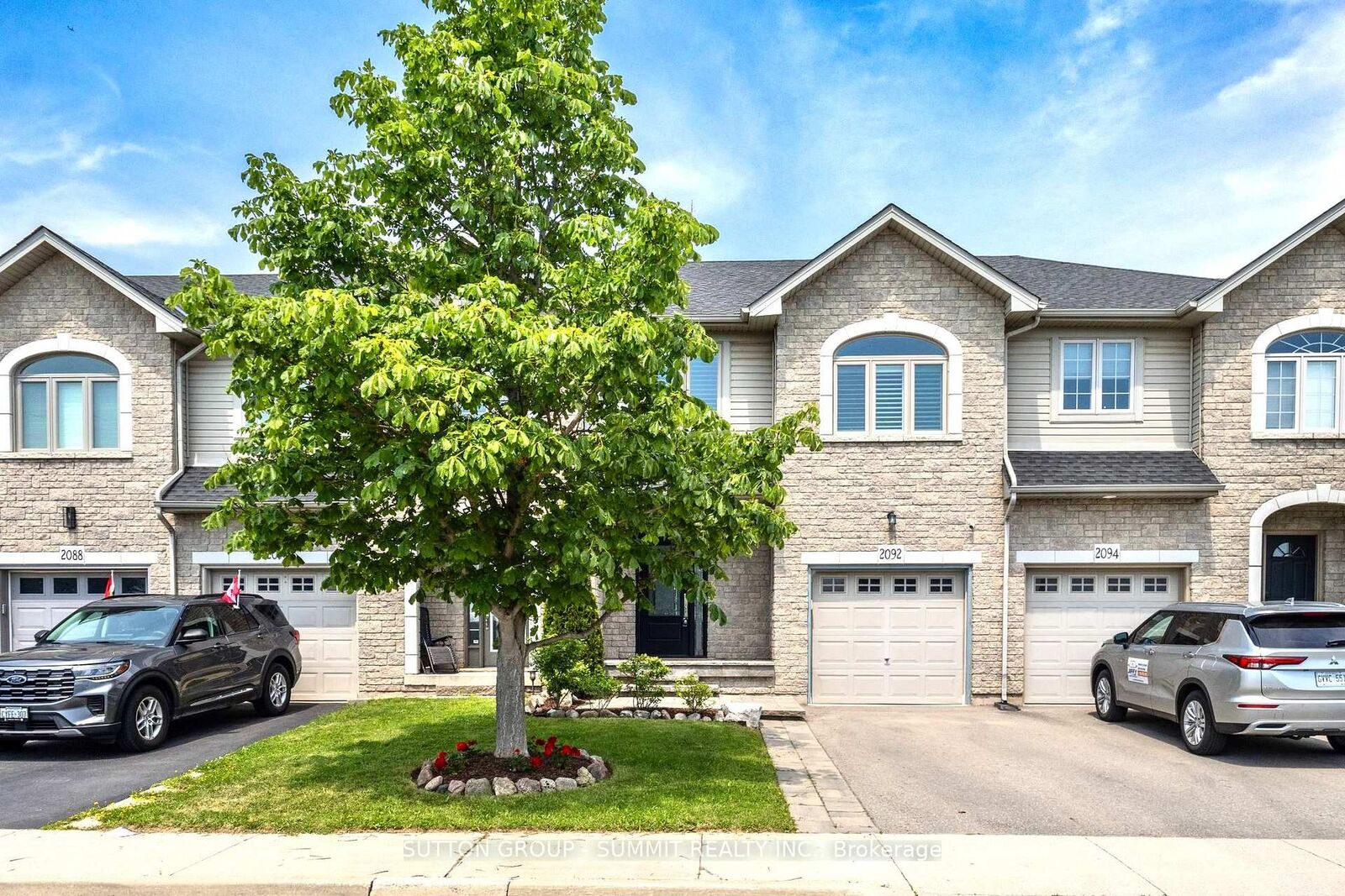 Property Photo:  2092 English Crescent  ON L7L 7B3 