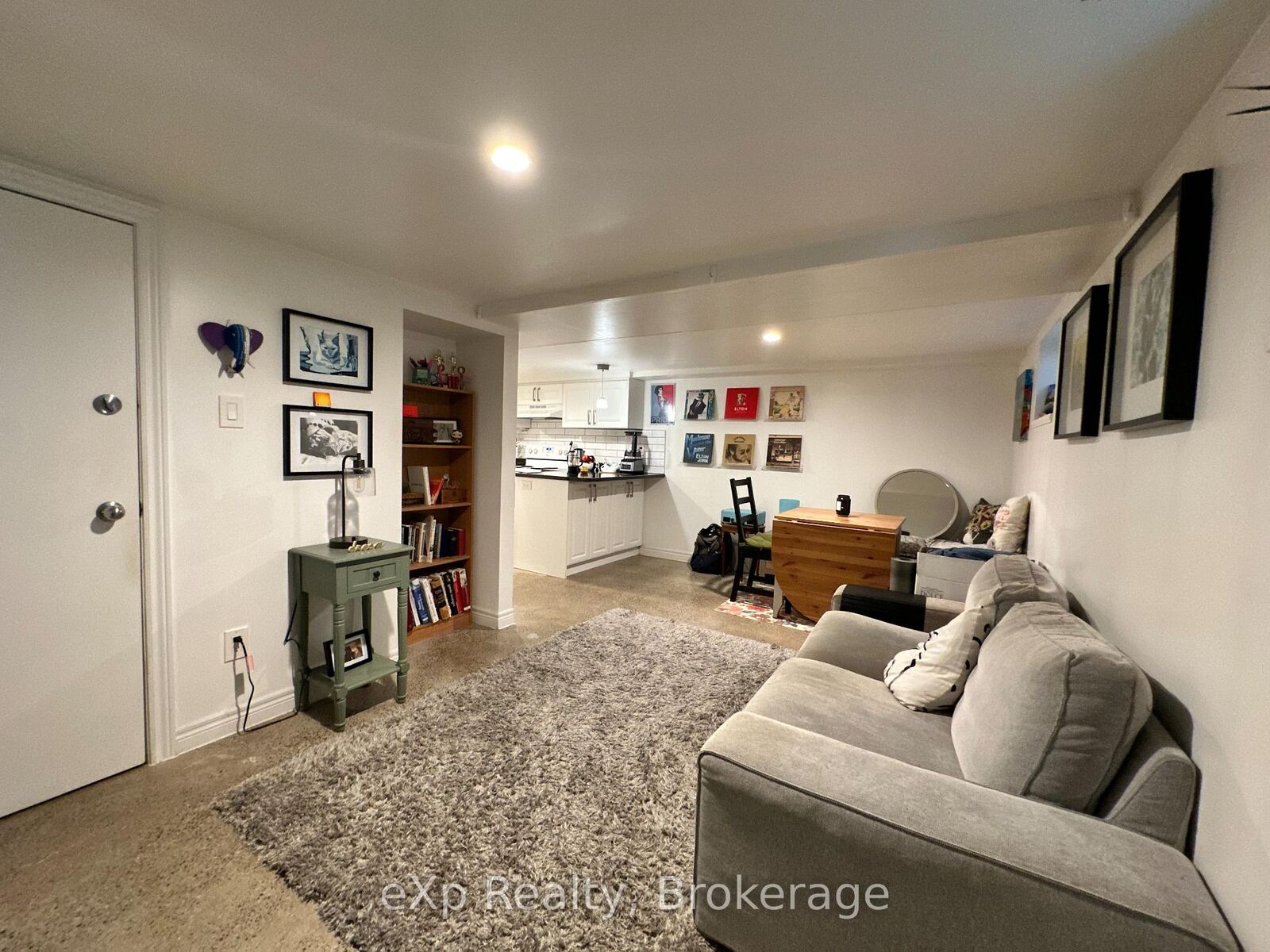 Property Photo:  36 Second Street 3  ON M8V 2X2 