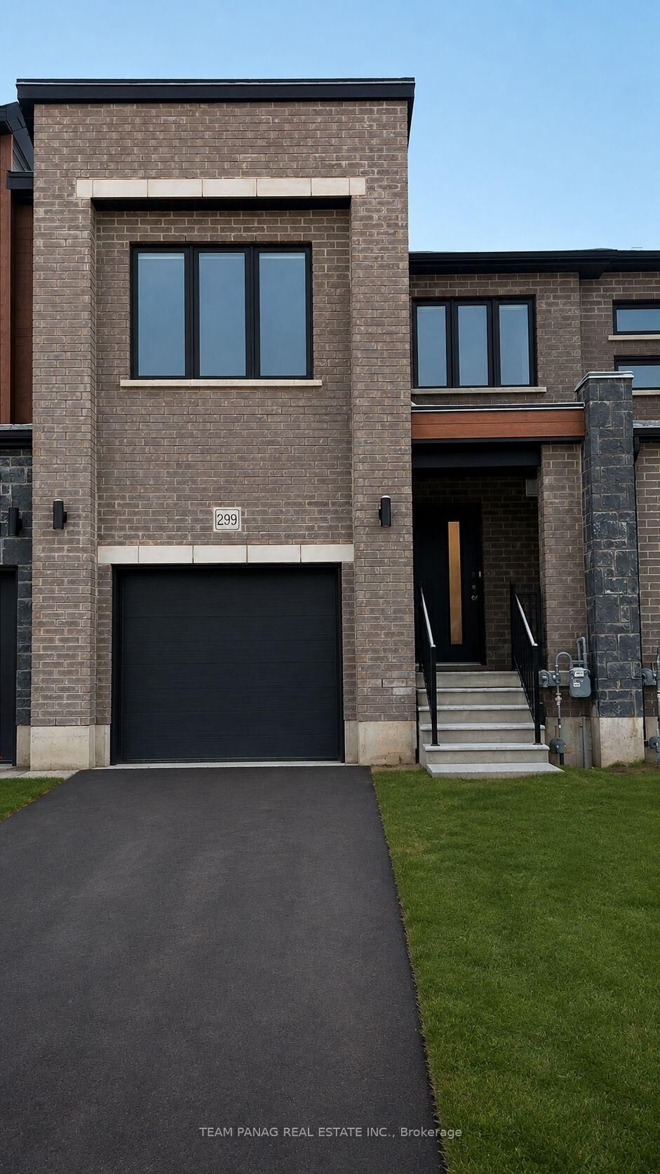 Property Photo:  299 Bradshaw Drive  ON N5A 0C8 