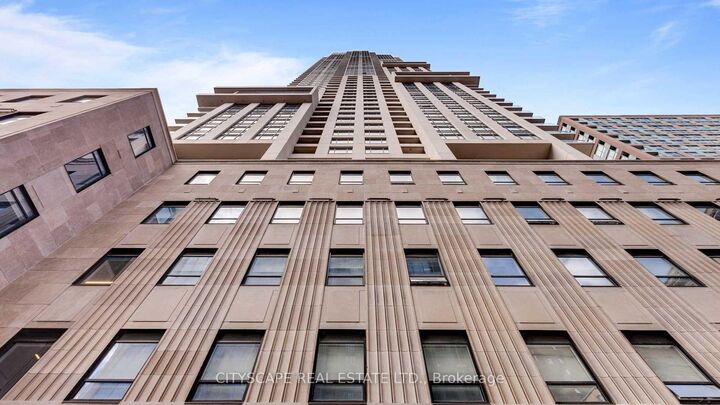 Property Photo:  88 Scott Street 1804  ON M5E 0A9 