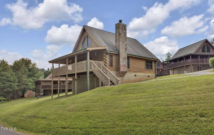 Property Photo:  1815 Trout Way  TN 37862 