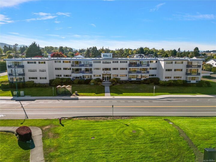 Property Photo:  9560 Fifth St #315  BC V8L 2W5 
