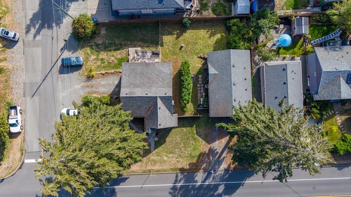 Property Photo:  980 Millstone Ave  BC V9S 5B6 