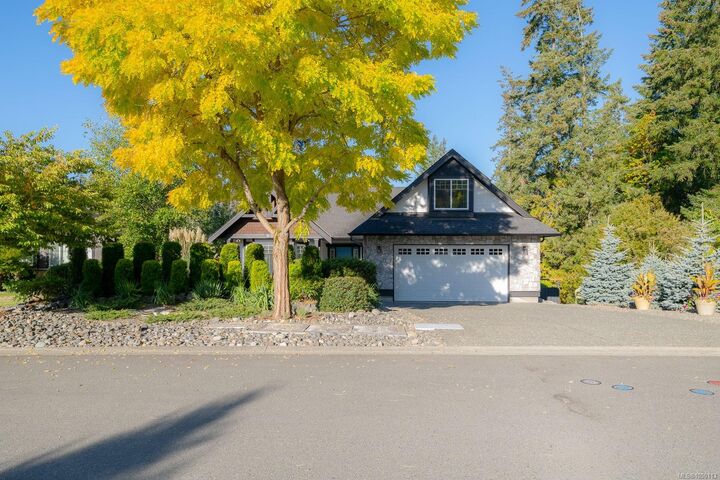 Property Photo:  929 Deloume Rd  BC V0R 2P1 