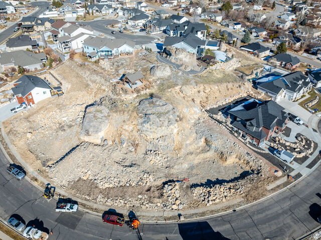 Property Photo:  180 E 3575 N  UT 84414 