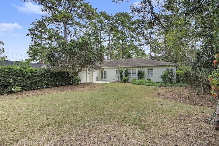 Property Photo:  1231 Hilltop Drive  GA 31707 