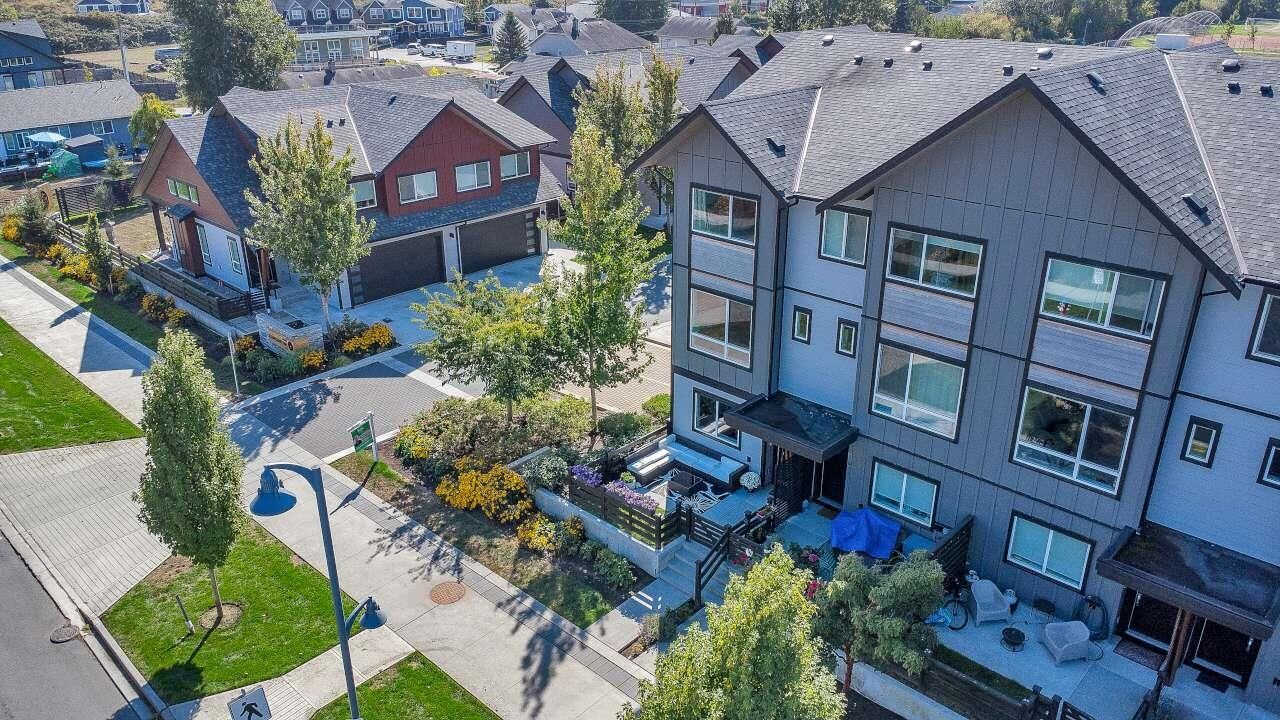 Property Photo:  4408 Cormorant Way 28  BC V4M 0E9 