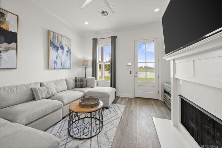 Property Photo:  13925 Appleby Way  LA 70817 