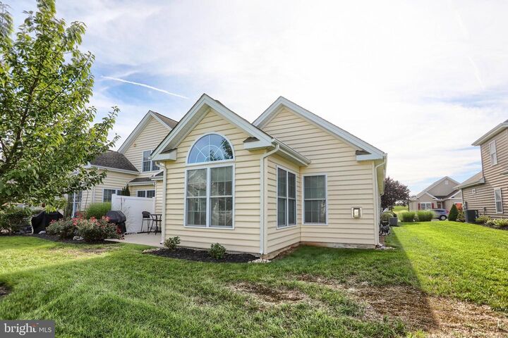 Property Photo:  115 James Madison Drive  PA 17050 