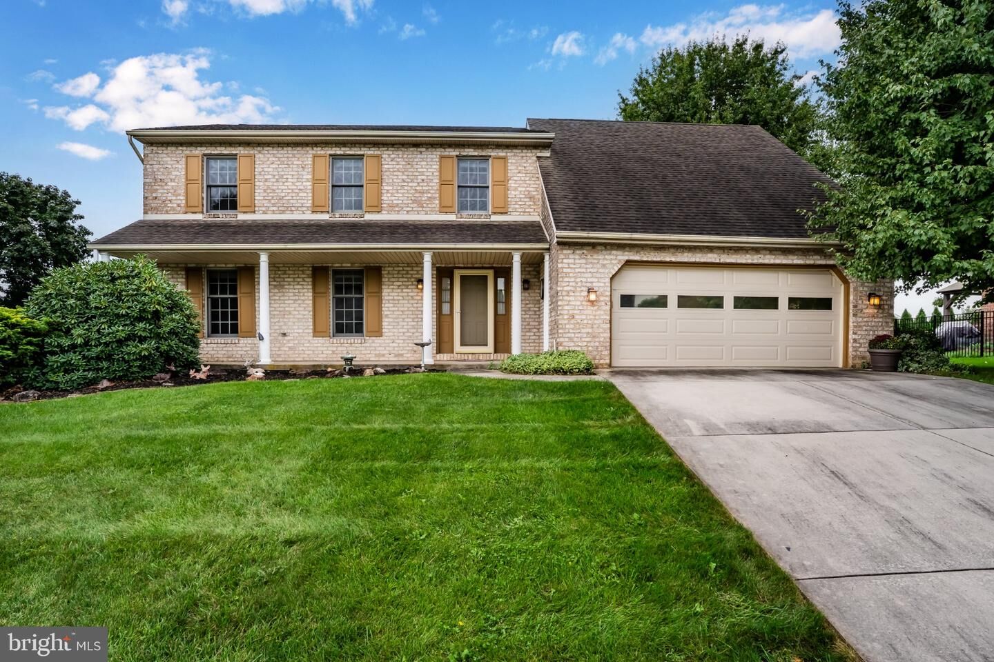 Property Photo:  6207 Locust Lane  PA 17050 