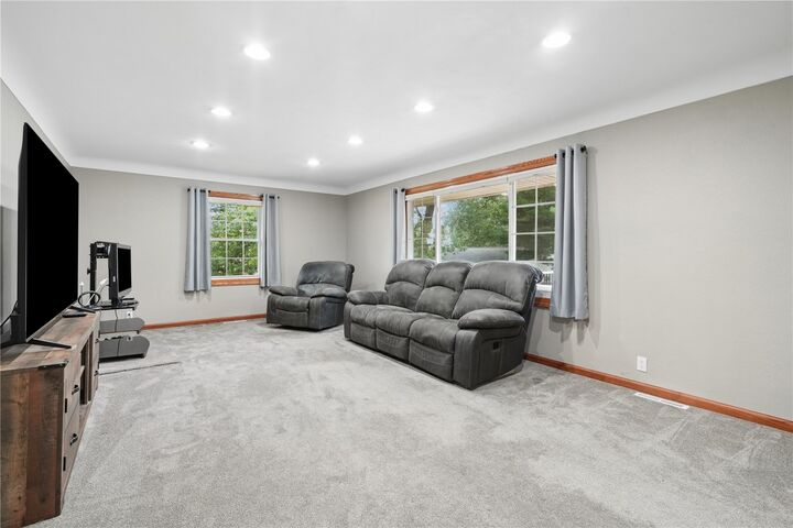 Property Photo: 45 N. Mentzer Road IA 52328