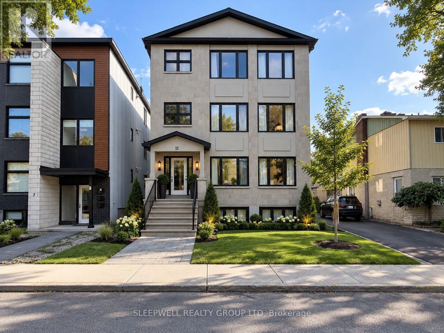 Property Photo:  11 Chestnut Street 2  ON K1S 0Z7 