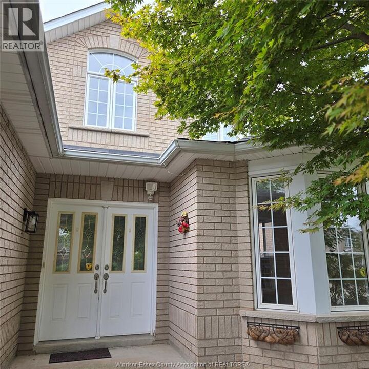 Property Photo: 2271 Randolph Avenue ON N9B 3V8