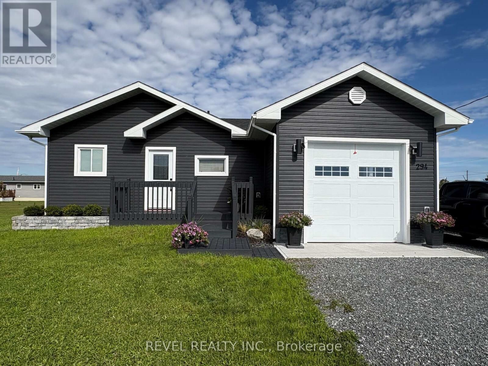 Property Photo:  294 Chabot Crescent  ON P0L 1T0 