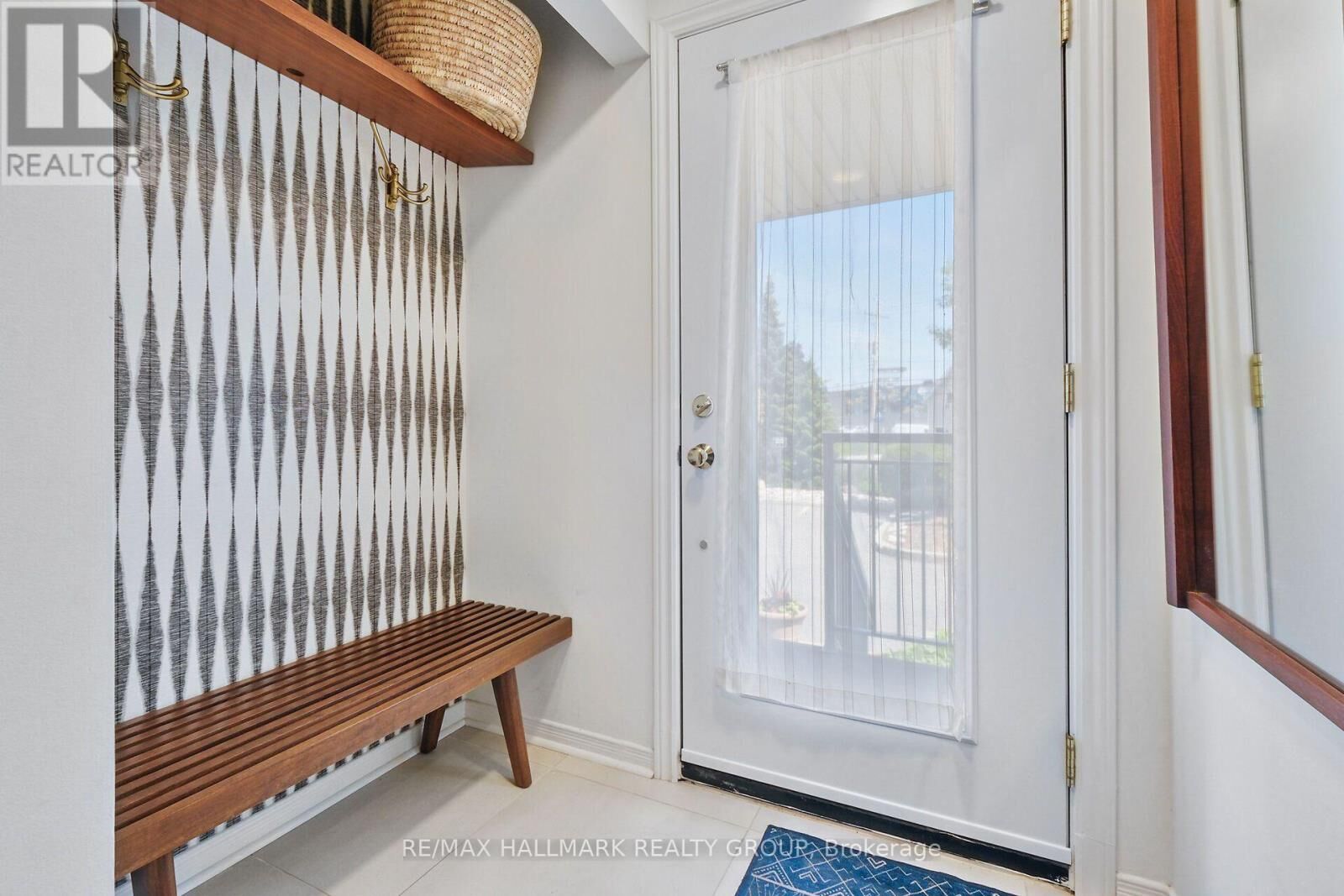 Property Photo:  20 Charlevoix Street 34  ON K1L 8K5 