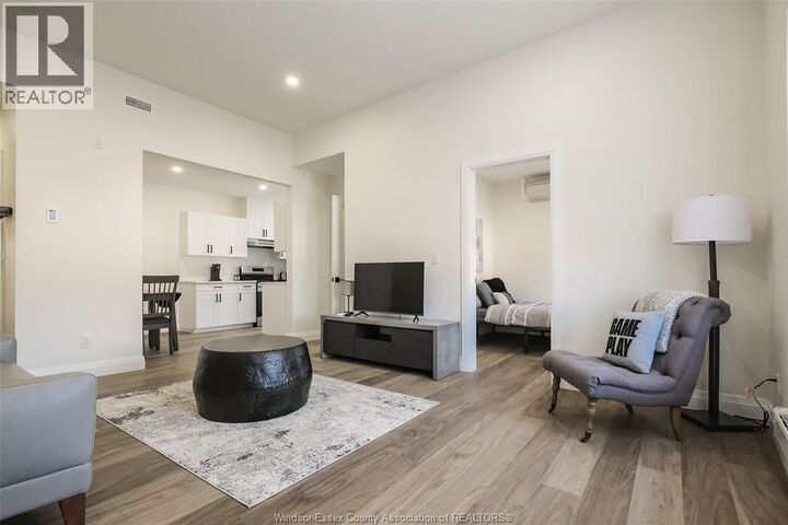 Property Photo:  1231 University Avenue 1  ON N9A 5T2 