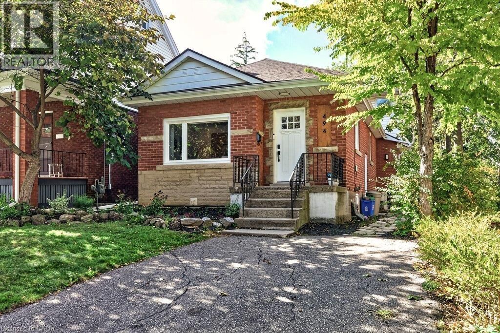 Photo de la propriété: 494 Dundurn Street South ON L8P 4L9
