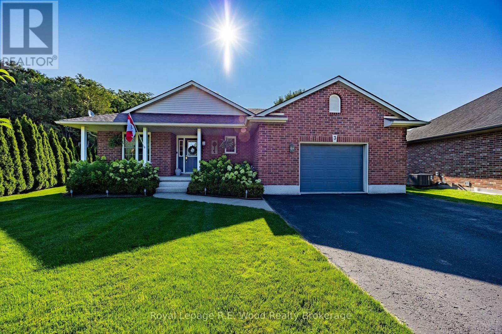 Property Photo:  3 Otterview Drive  ON N0J 1R0 
