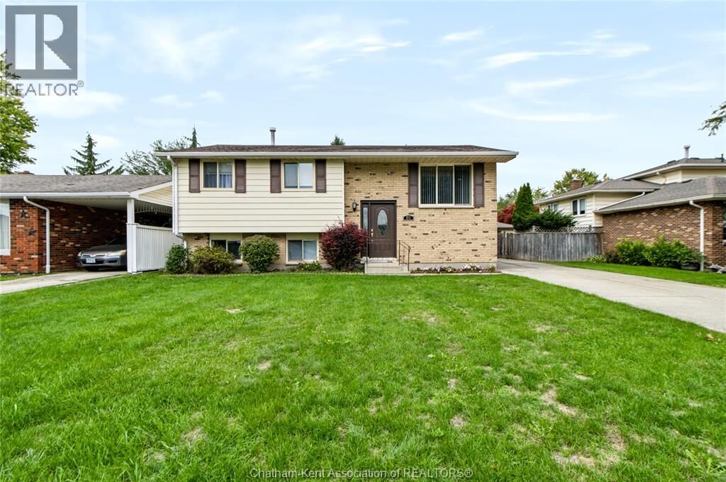 Property Photo:  80 Baxter Street  ON N8A 4Y5 