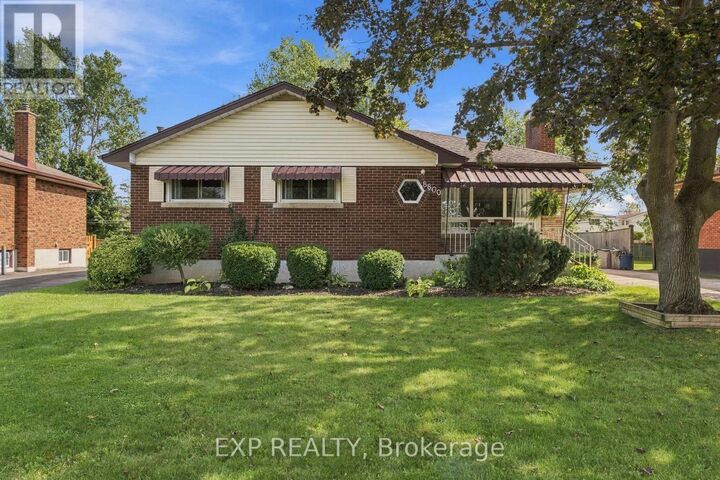 Property Photo:  8800 Champlain Drive  ON L2G 6Y6 