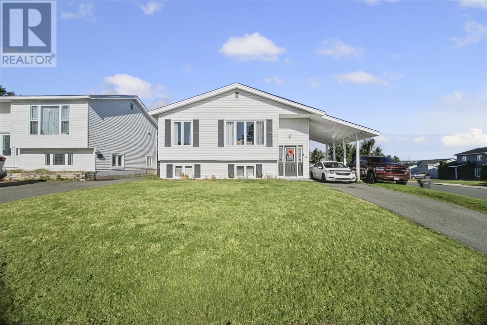 Property Photo:  31 Princeton Crescent  NL A1N 2Y6 