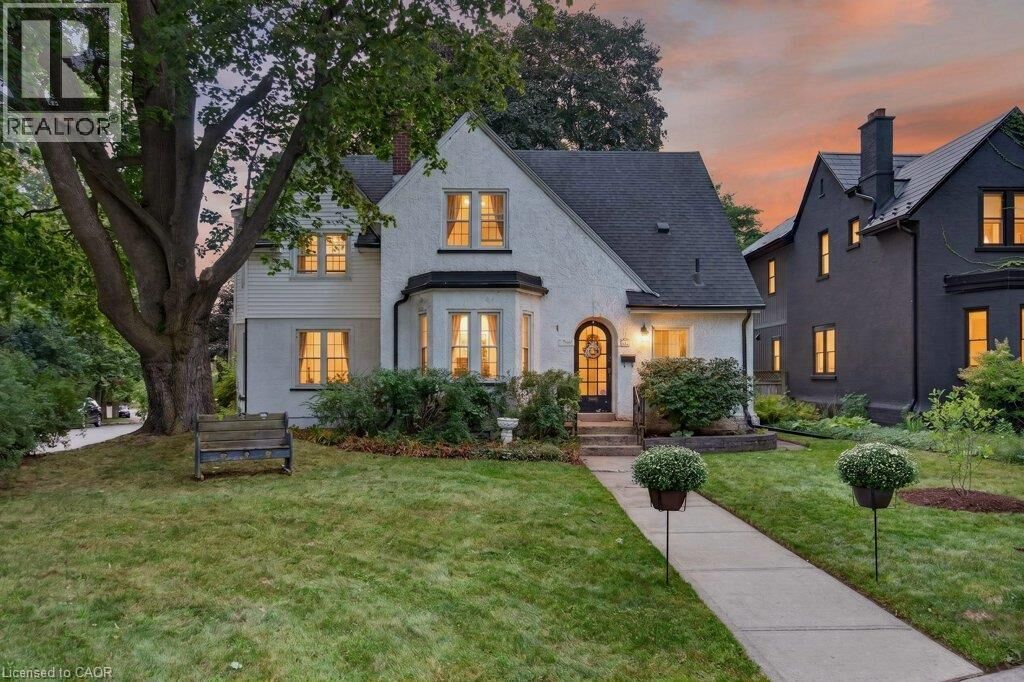 Property Photo: 32 Lincoln Avenue ON N3T 4S7