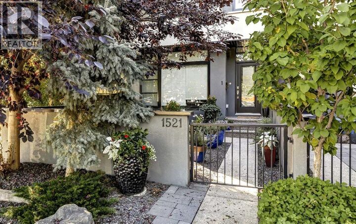 Property Photo: 1521 28 Avenue Southwest AB T2T 1J3