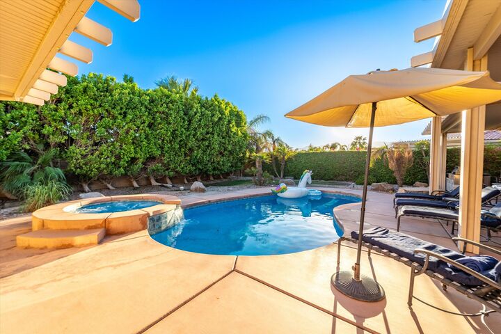 Property Photo: 74075 W Petunia Place CA 92211