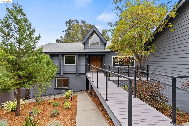 Property Photo: 2225 Braemar Rd CA 94602