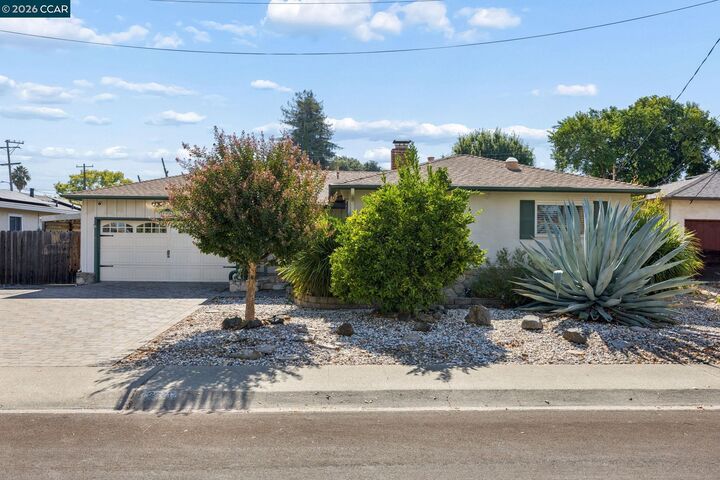Property Photo: 3926 Beechwood Dr CA 94519