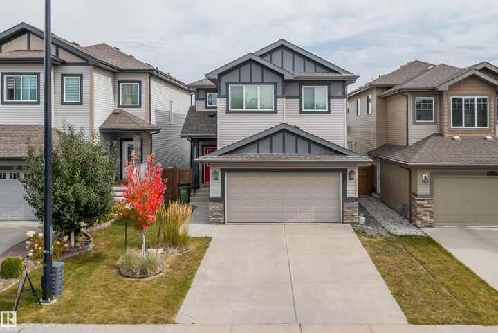 Property Photo:  2927 11 Street NW  AB T6T 0X7 