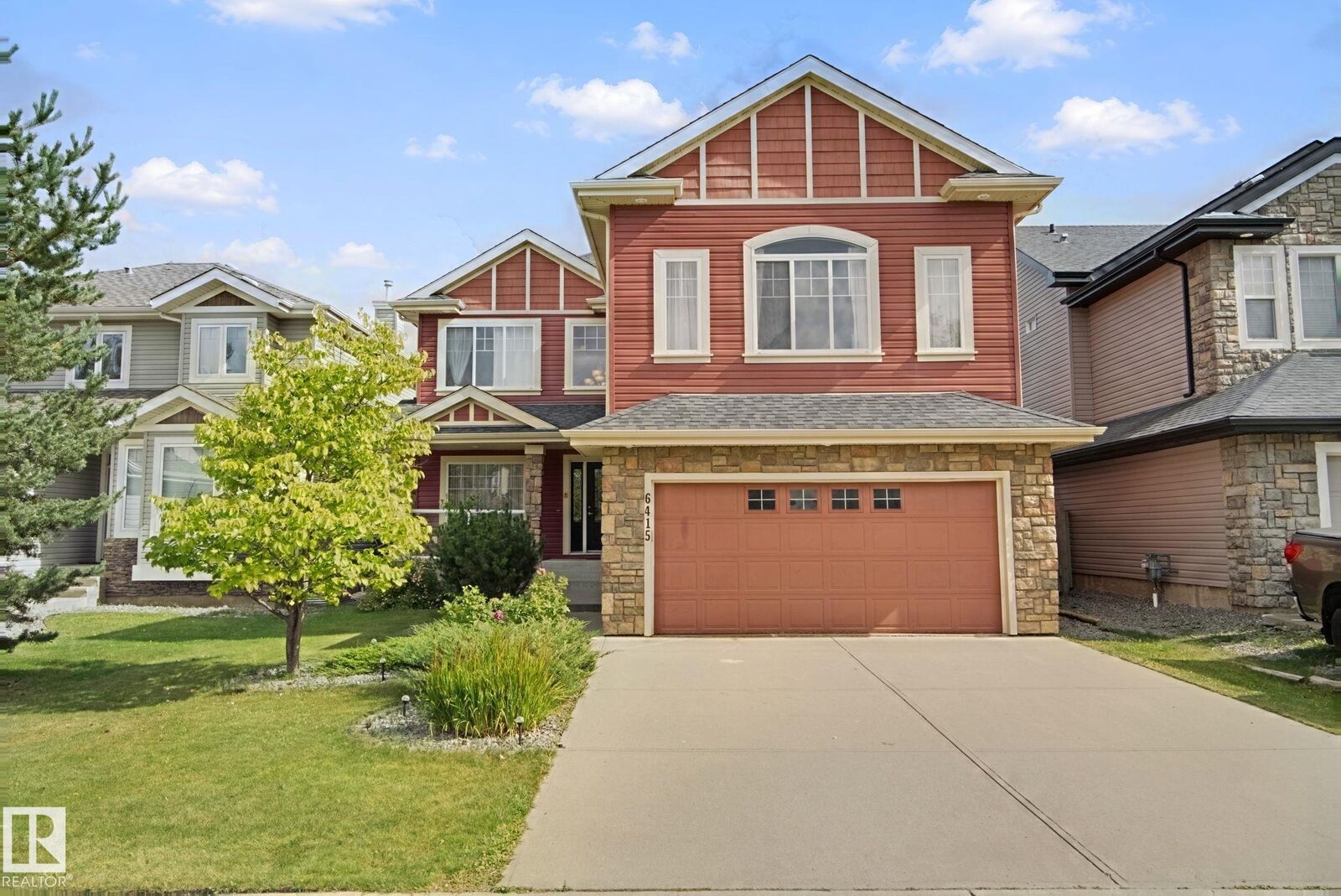 Property Photo:  6415 Sandin Crescent NW  AB T6R 0E9 