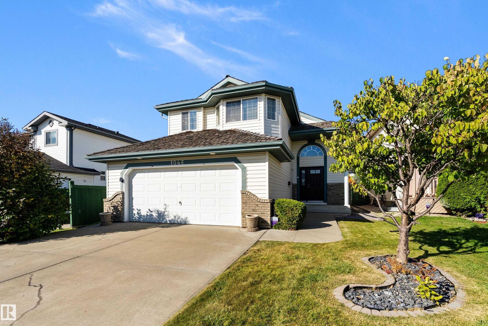 Photo de la propriété: 1046 Blackburn Close SW AB T6W 1C7
