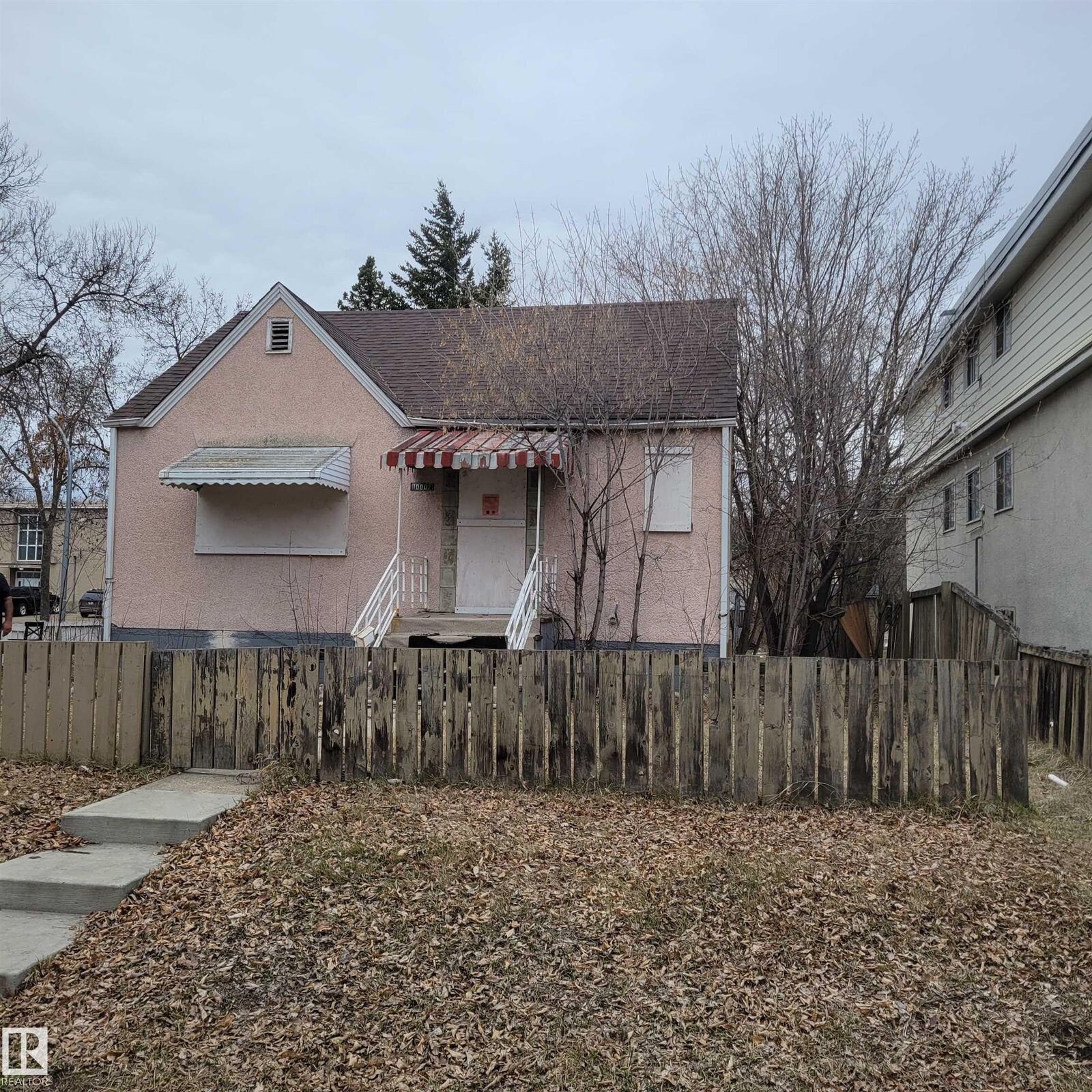 Property Photo:  10802 112 Street NW  AB T5H 3H3 