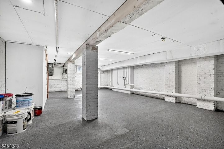 Property Photo: 114 Peabody Pl NJ 07104