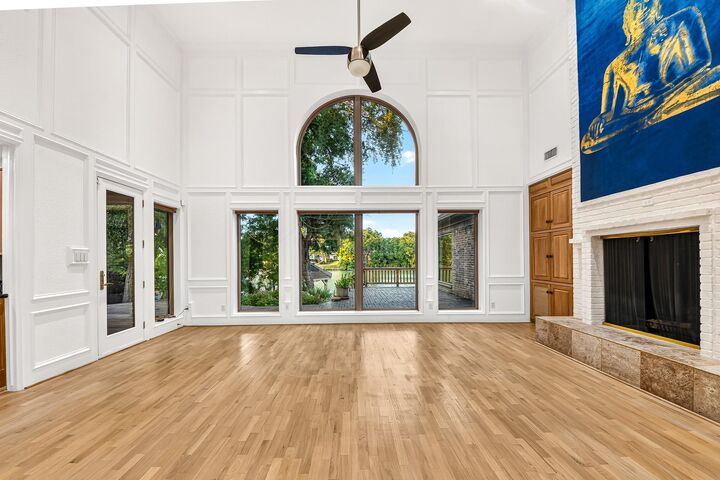 Property Photo:  407 Lakeside Boulevard  TX 77478 