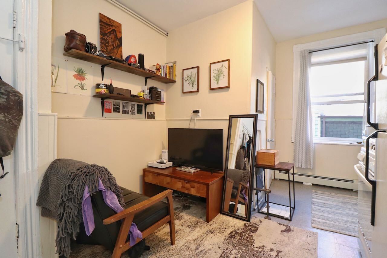 Property Photo:  50 Bright St 2R  NJ 07302 