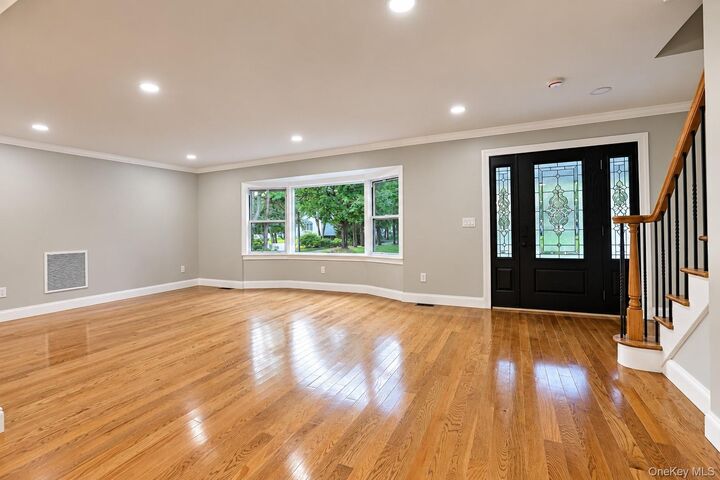 Property Photo:  140 Seaman Neck Road  NY 11746 