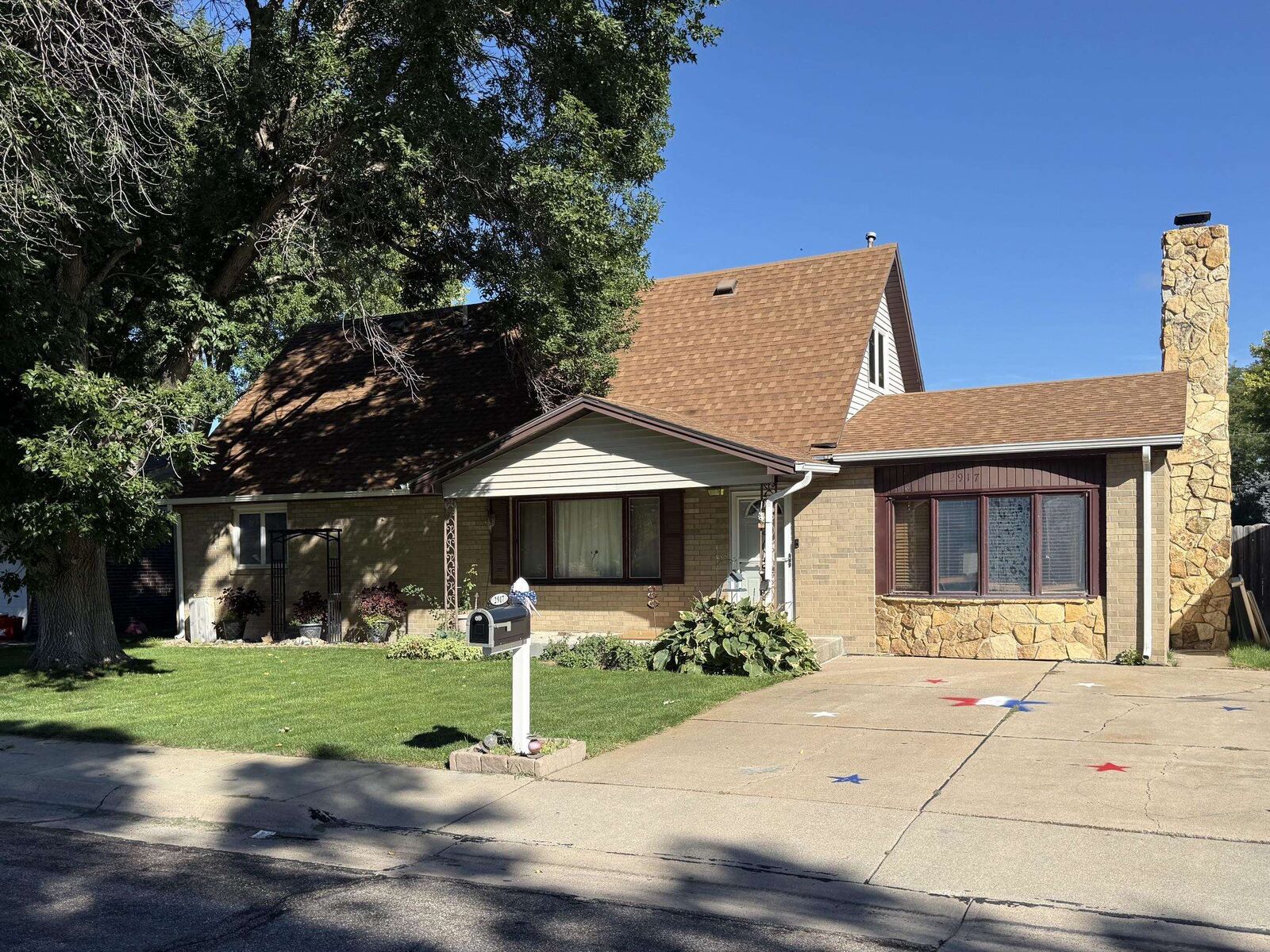 Property Photo: 2917 Cedarberry Rd NE 69101