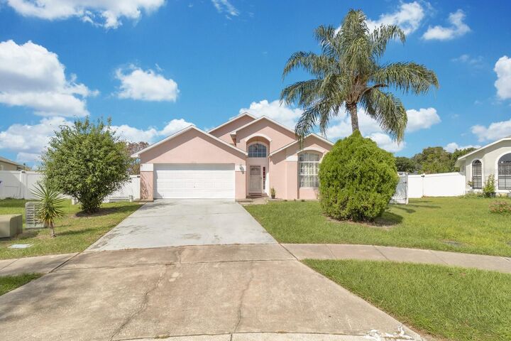 Property Photo:  2300 Finwick Court  FL 34743 