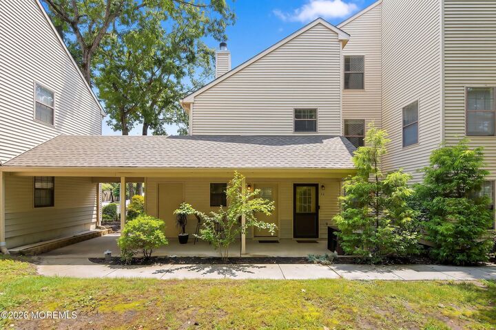 Property Photo:  172 Lilac Court  NJ 08527 