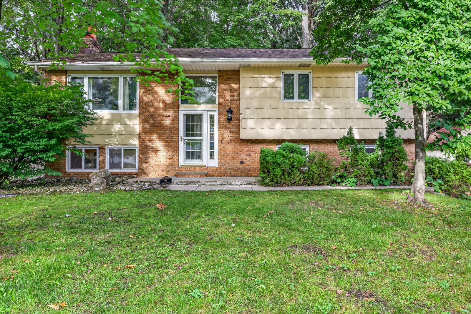Property Photo: 991 Cheboygan Drive MI 49445