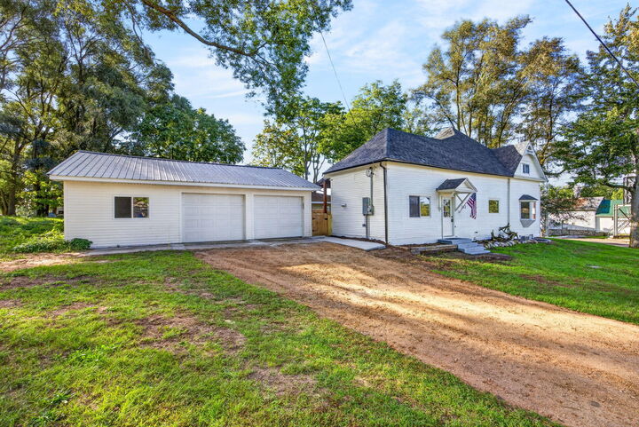 Property Photo:  212 E 2nd Street  MI 49347 